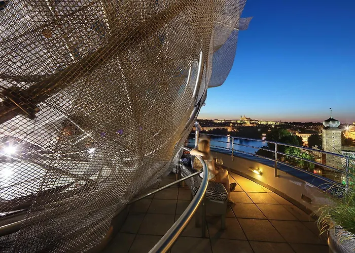 Dancing House - Tancici Dum 호텔 4*