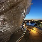 Dancing House - Tančící Dům Hotel 4*