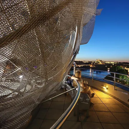 Dancing House - Tancici Dum Hotel 4*