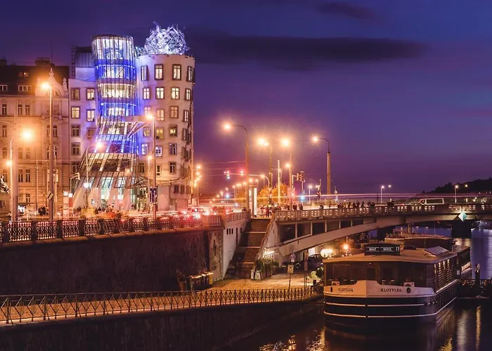 Dancing House - Tancici Dum