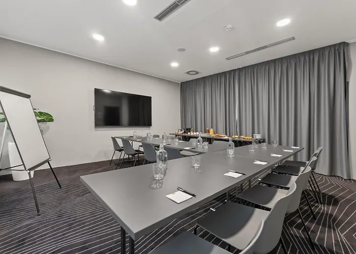 Dancing House - Tancici Dum Hotell