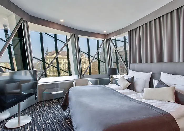 Dancing House - Tancici Dum 4*