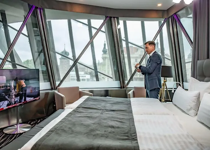 Dancing House - Tancici Dum 4* Prag