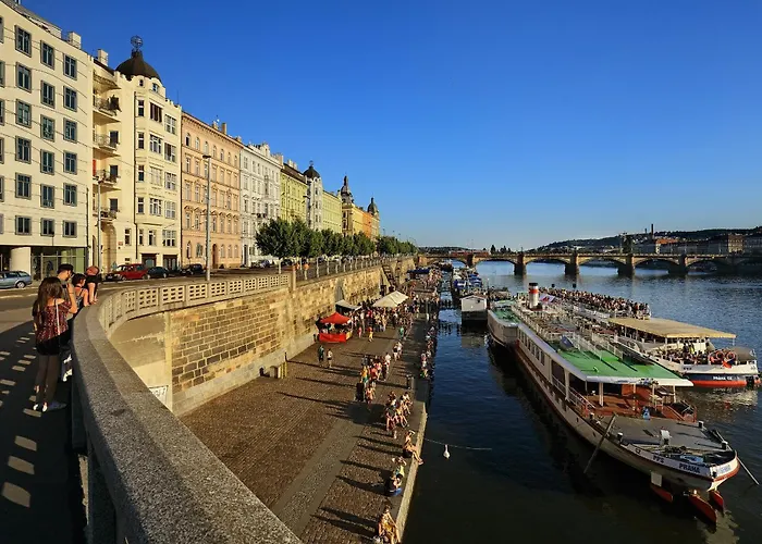 Dancing House - Tancici Dum Hotell Prag