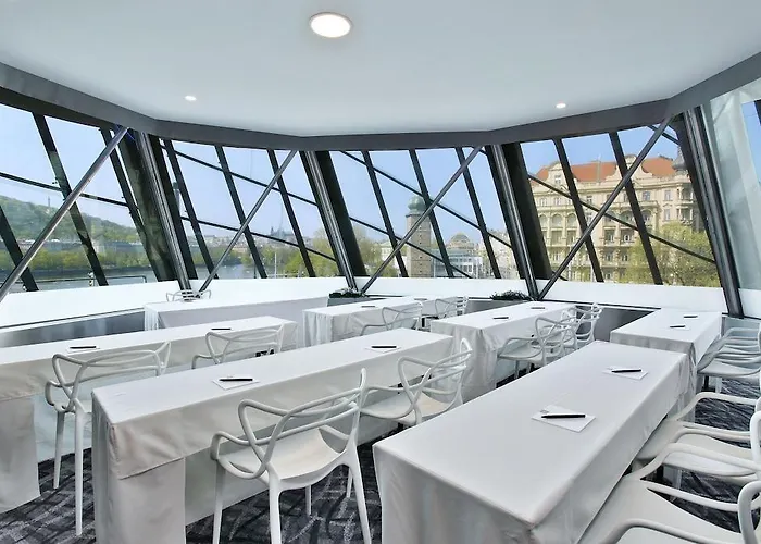 ホテル Dancing House - Tancici Dum