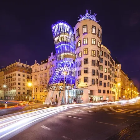 Dancing House - Tančící Dům Hotel Praha