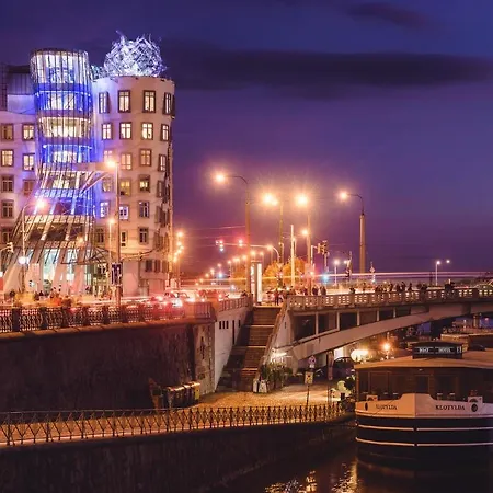 Dancing House - Tančící Dům