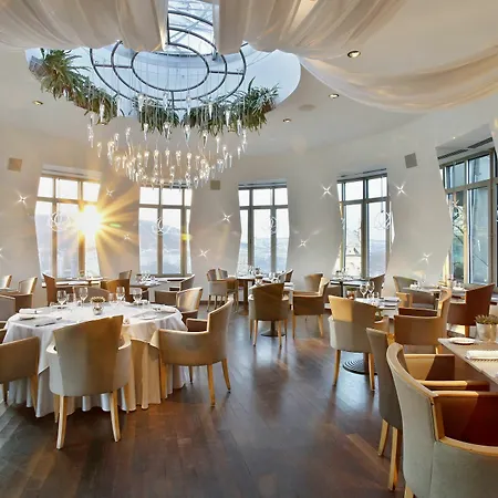 Dancing House - Tancici Dum 4*